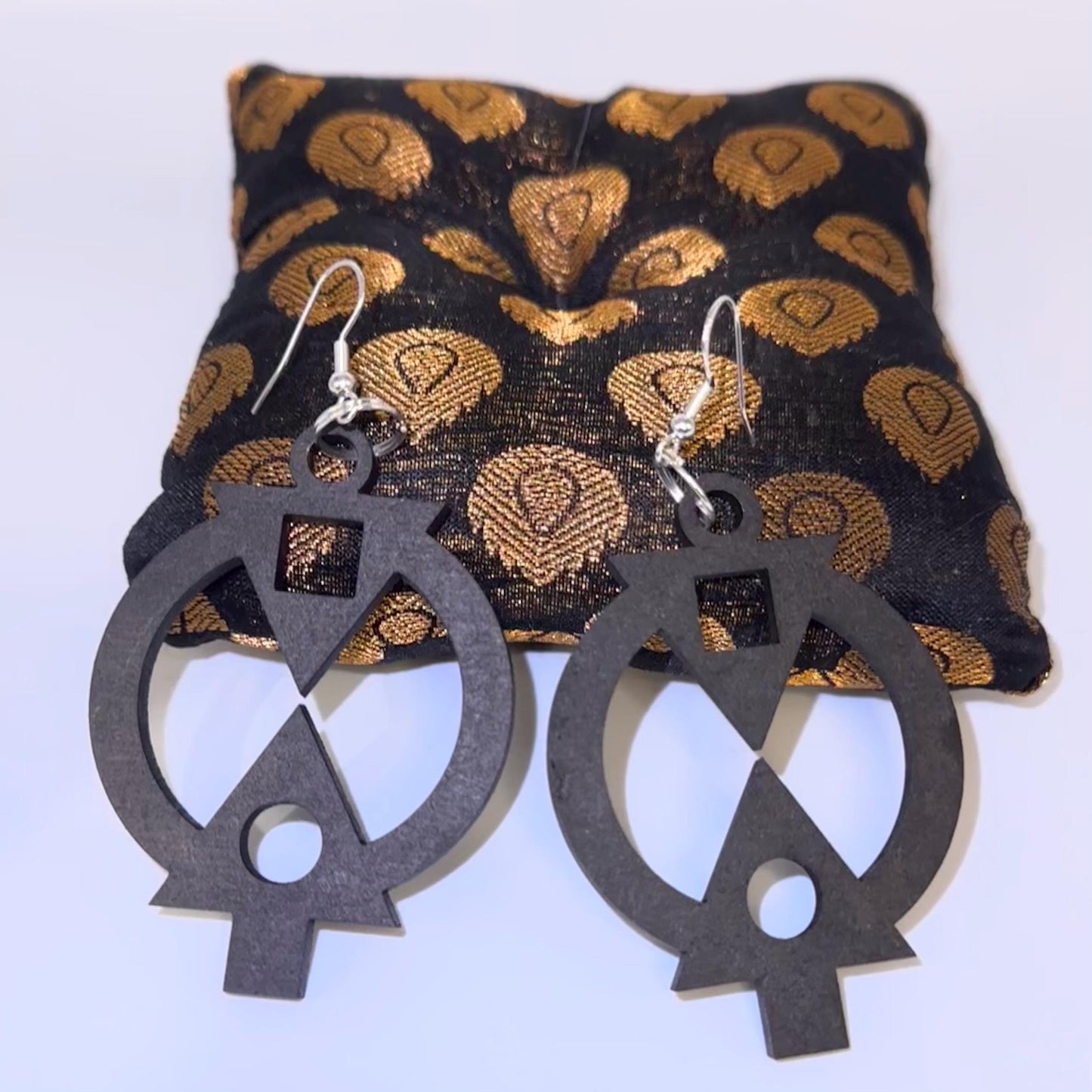 Wooden Adinkra Earrings  Boa Me Na Me Mmoa Wo Symbol of Cooperation | Black Option